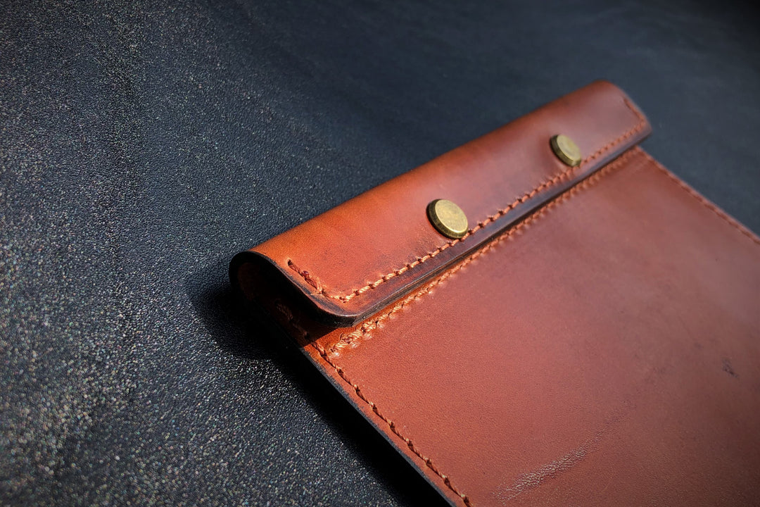 Embossed Leather Menu Holder: Restaurant Menu Cover