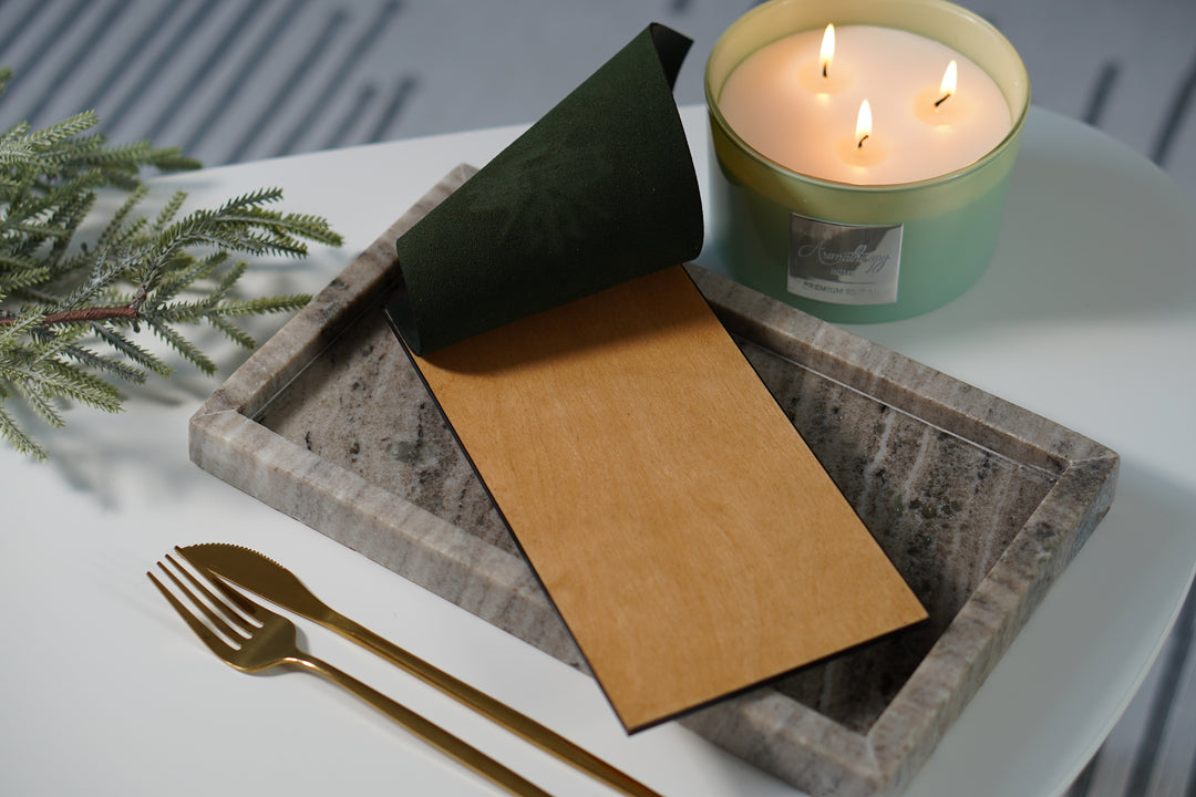 Custom Leather Menu Cover: Restaurant Menu Holder