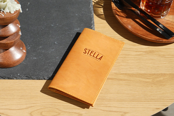 Vintage Leather Check Presenter: Custom Logo Bill Holder for Restaurant & Cafes