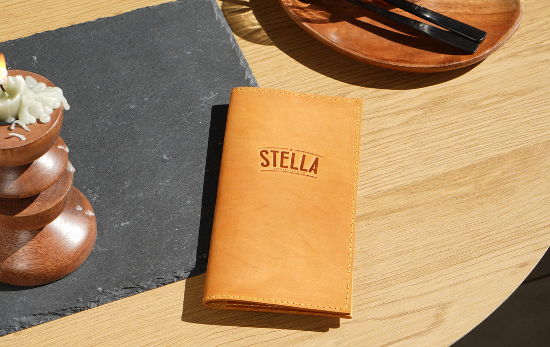 Vintage Leather Check Presenter: Custom Logo Bill Holder for Restaurant & Cafes