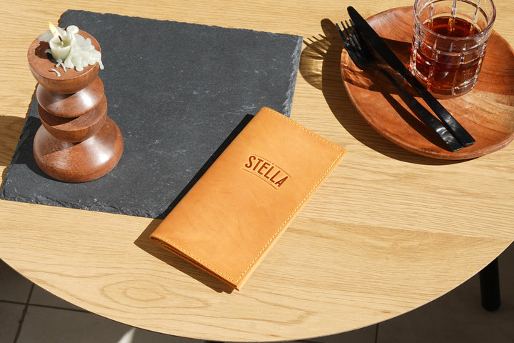 Vintage Leather Check Presenter: Custom Logo Bill Holder for Restaurant & Cafes