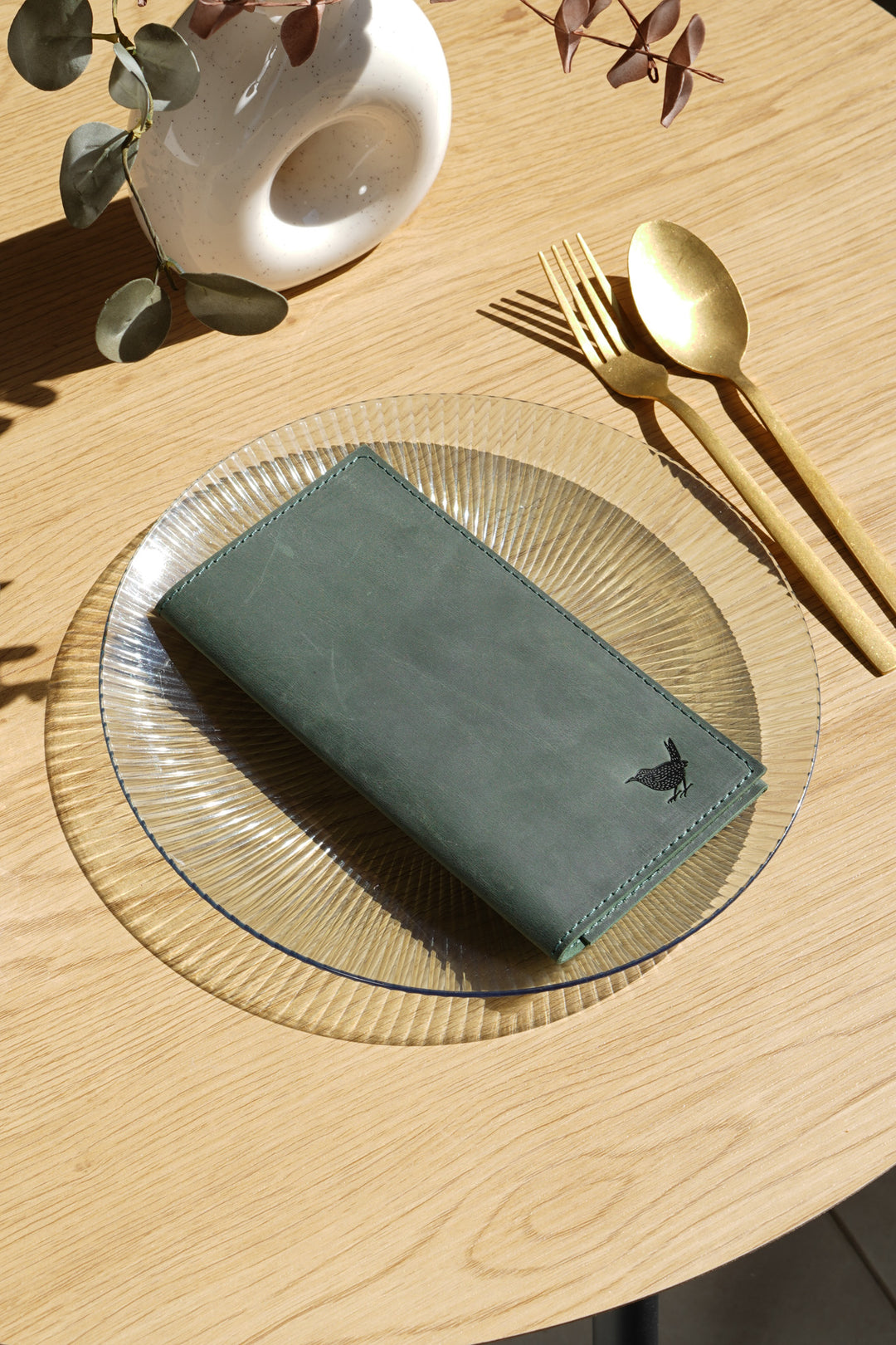 Vintage Leather Check Presenter for Restaurants & Cafes