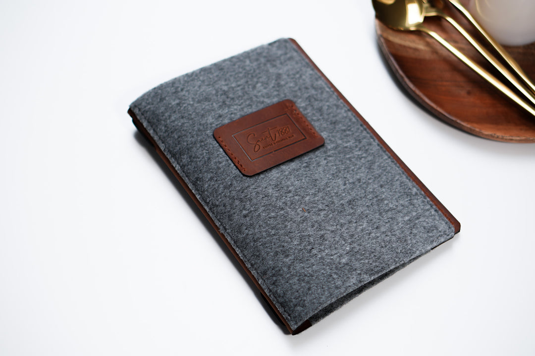 Felt & Leather Menu Holder: Customizable Restaurant Tabletop Display