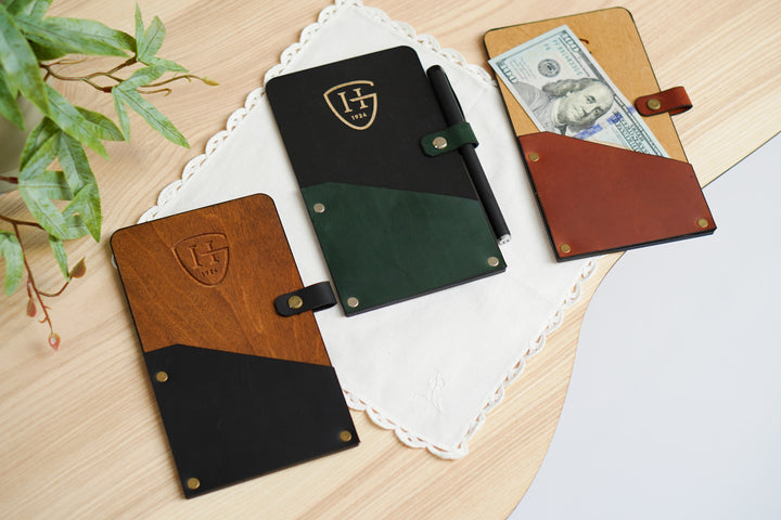 Custom Wood Guest Check Book: Personalized Restaurant Bill Holder