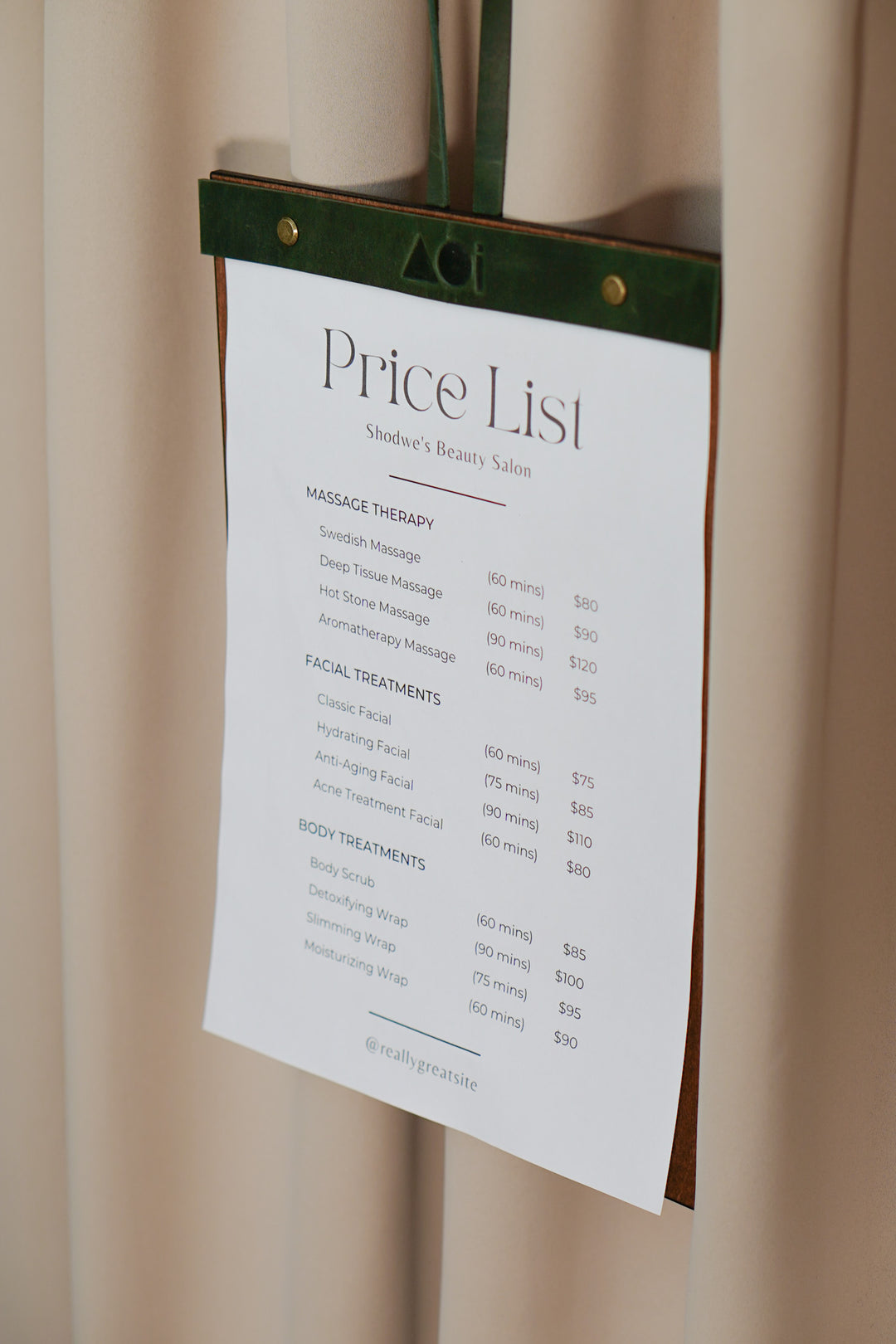 Wooden Menu Board: Cafe Restaurant Menu Holder
