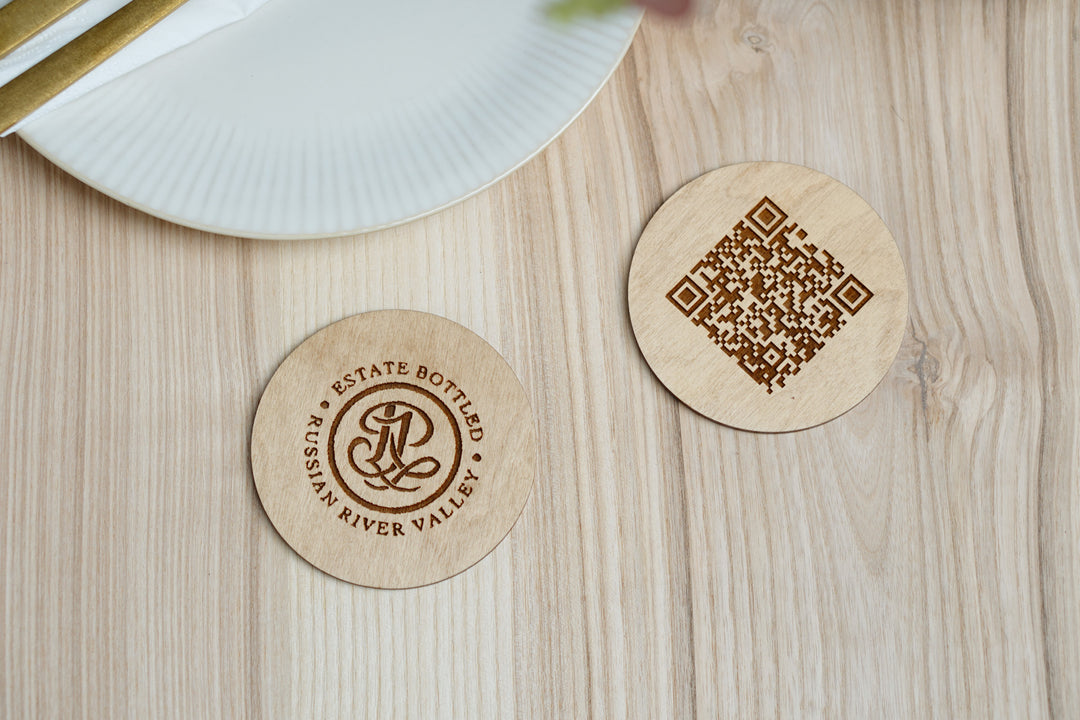 Personalized Wooden QR Code Menu Sign: Restaurant Tabletop Display