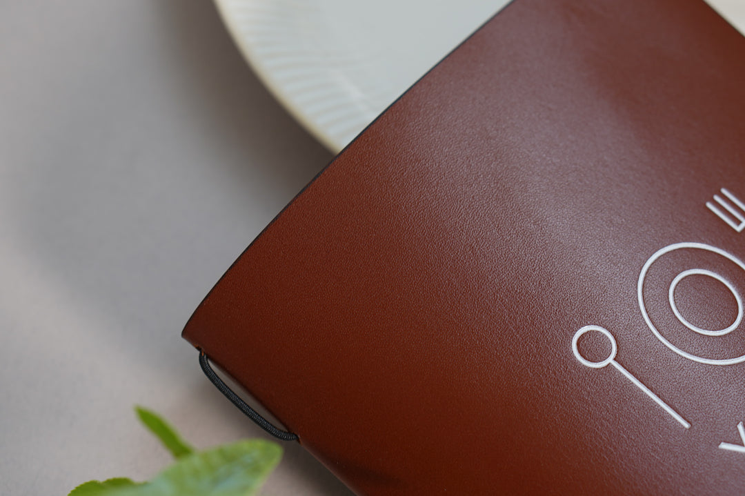 Embossed Logo Leather Menu Folder: Customized Restaurant Menu
