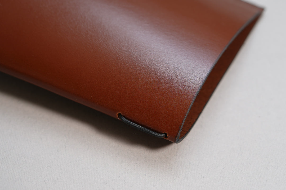 Embossed Logo Leather Menu Folder: Customized Restaurant Menu