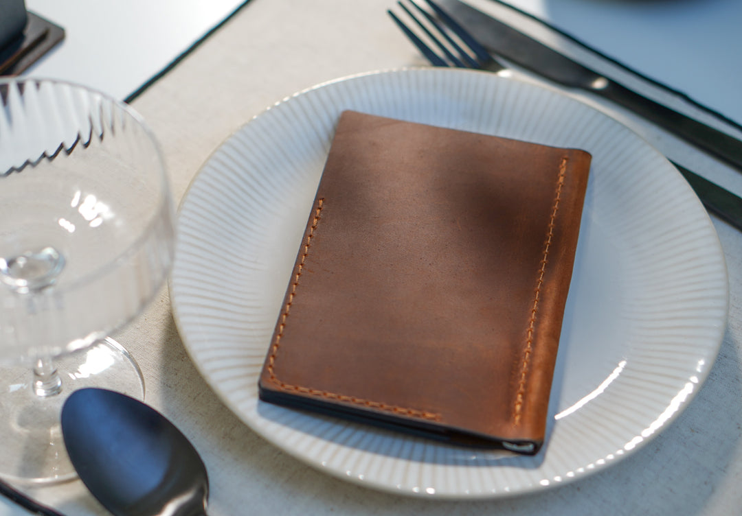 Custom Vintage Leather Check Presenter with Clip: Embossed Bill Holder