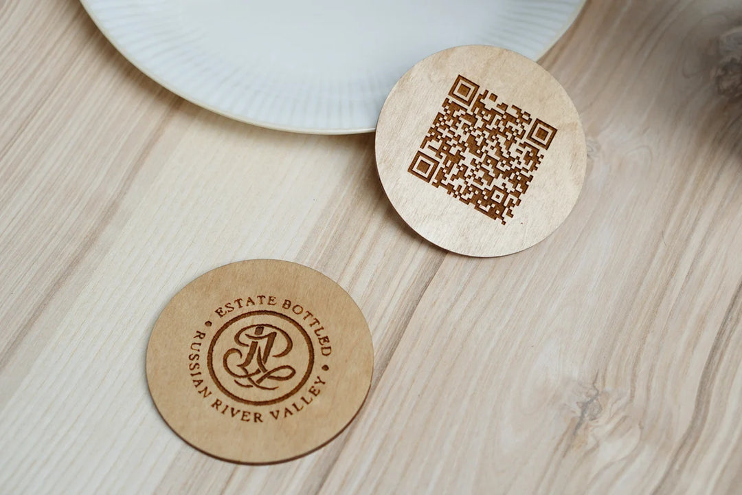 Personalized Wooden QR Code Menu Sign: Restaurant Tabletop Display