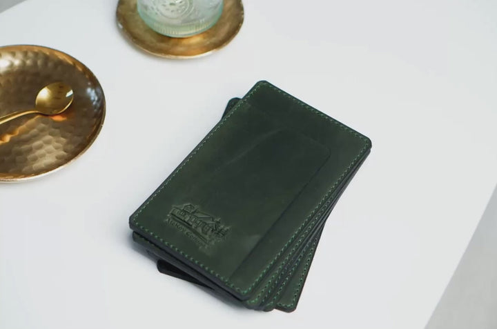 Personalized Leather Check Holder: Vintage Restaurant Bill Presenter