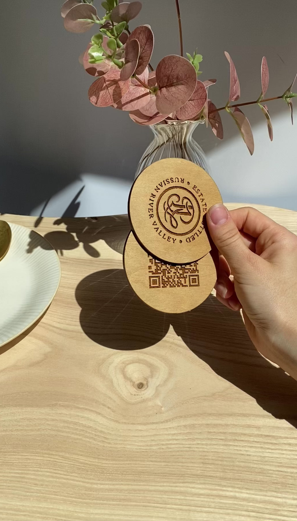 Personalized Wooden QR Code Menu Sign: Restaurant Tabletop Display